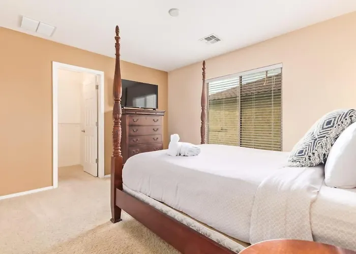 Spacious 6br Oasis With Pool Hot Tub And Game * Phoenix