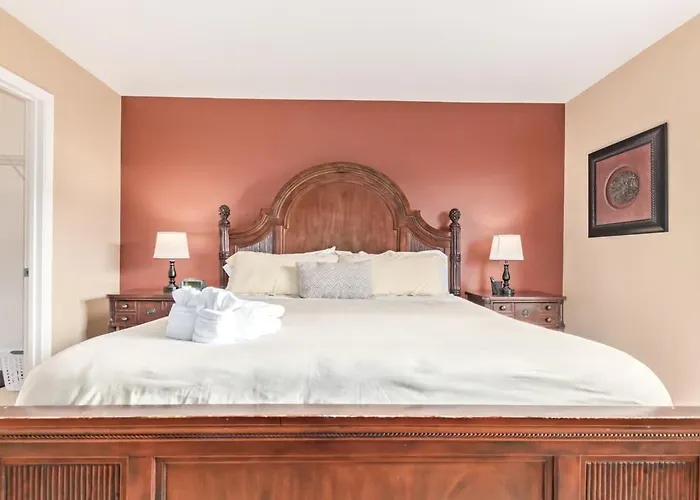 Spacious 6br Oasis With Pool Hot Tub And Game Holiday home Phoenix