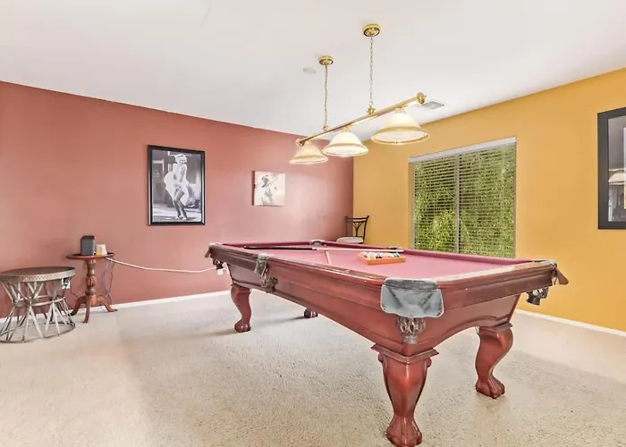Spacious 6br Oasis With Pool Hot Tub And Game Phoenix