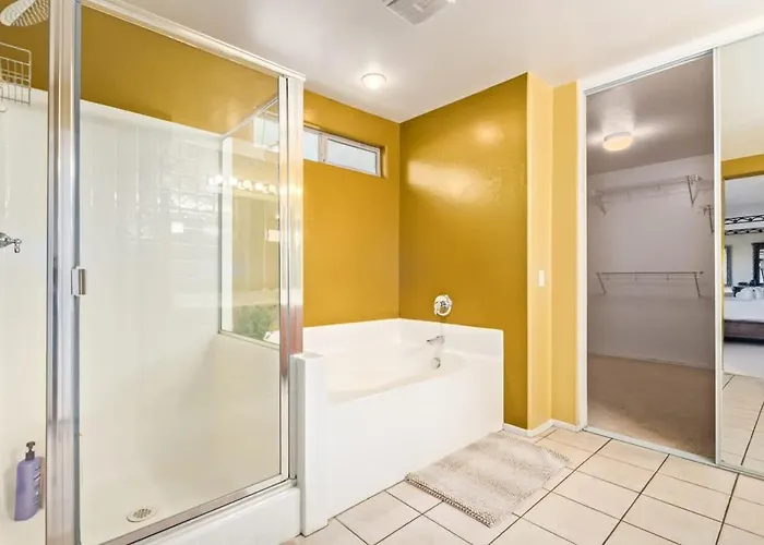 Spacious 6br Oasis With Pool Hot Tub And Game Holiday home Phoenix