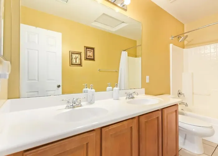 Spacious 6br Oasis With Pool Hot Tub And Game Phoenix