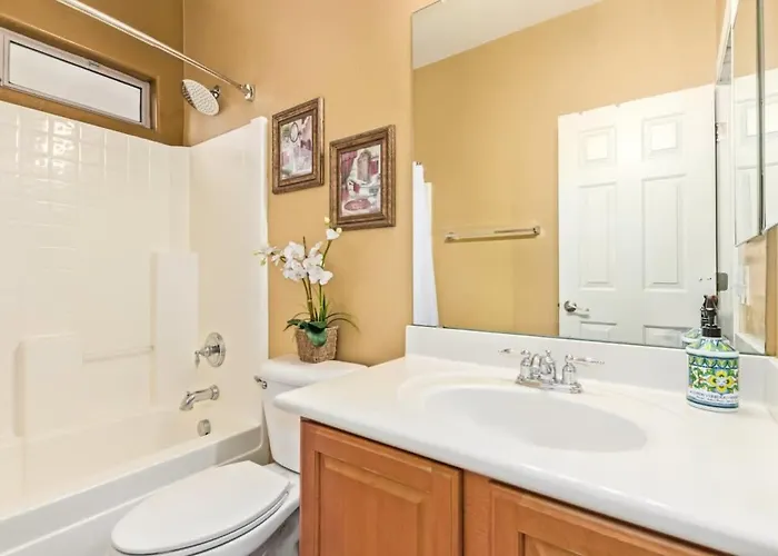 Spacious 6br Oasis With Pool Hot Tub And Game Holiday home *