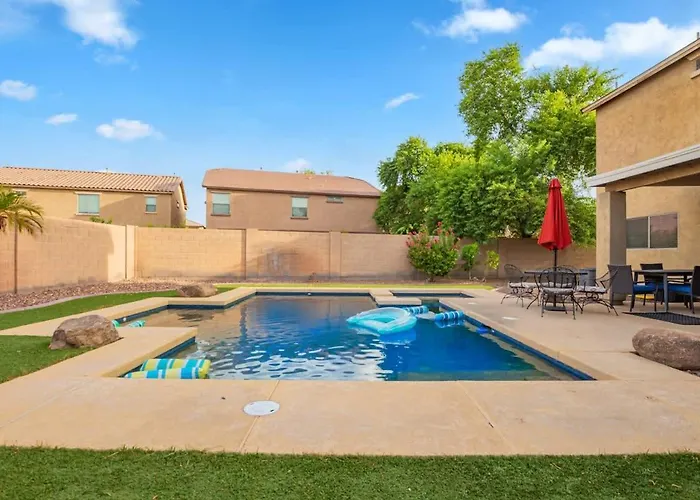 Holiday home Spacious 6br Oasis With Pool Hot Tub And Game Phoenix